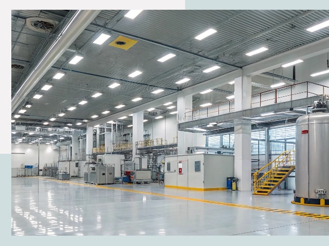 Освещение ангаров в Сланцах от 620 руб. - Эффективные решения